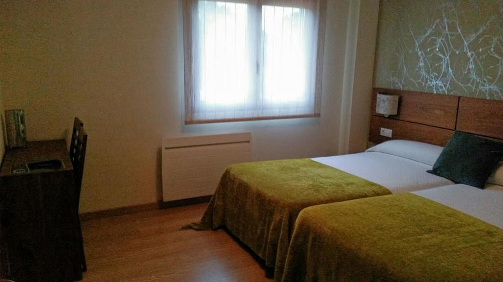 Double or Twin Room,104005748:JPEG